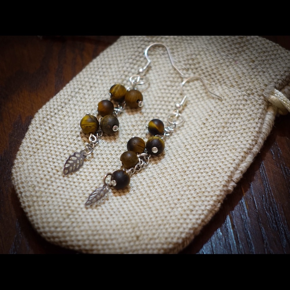 Dangly Tigards eye earrings